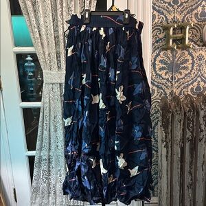 Chic Floral Maxi Skirt in Navy Blue